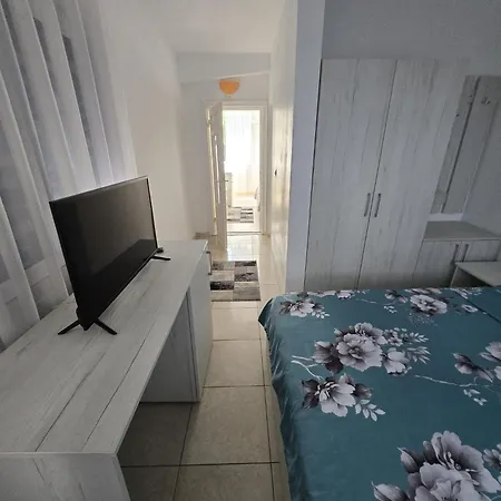 Casa *